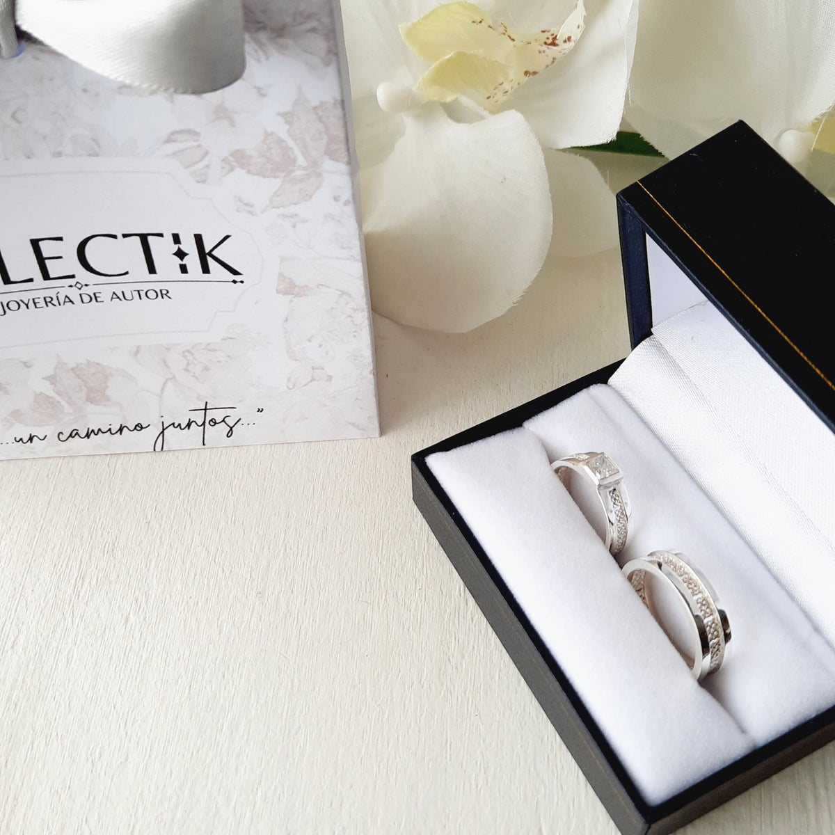 Argollas de matrimonio de plata: símbolo de pureza, nitidez y amor eterno