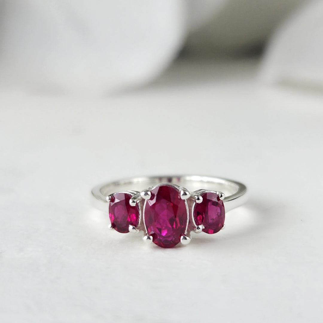 Diseño de anillo de compromiso personalizado