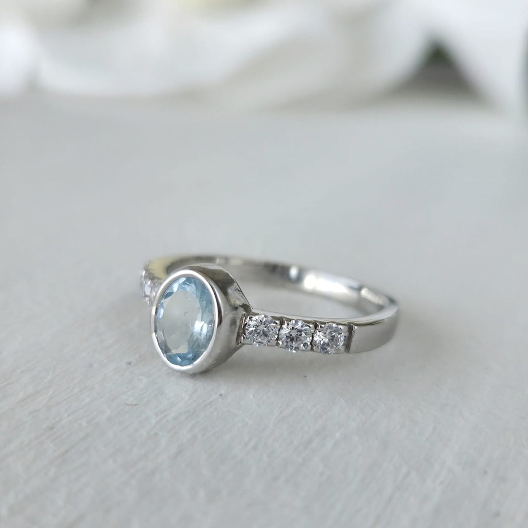 Diseño de anillo de compromiso personalizado