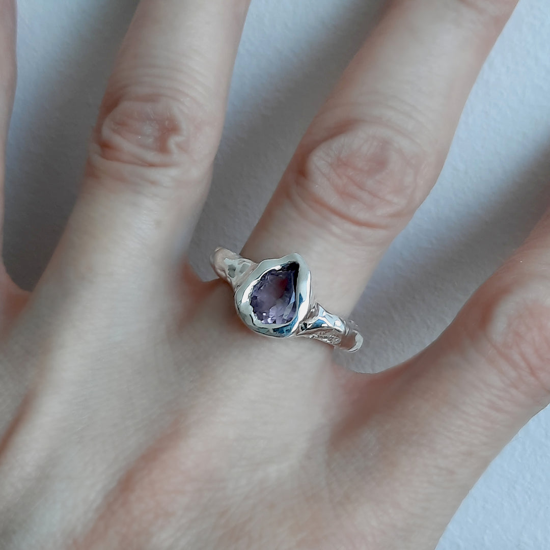 Talla 11: Anillo estilo rústico con amatista rosa