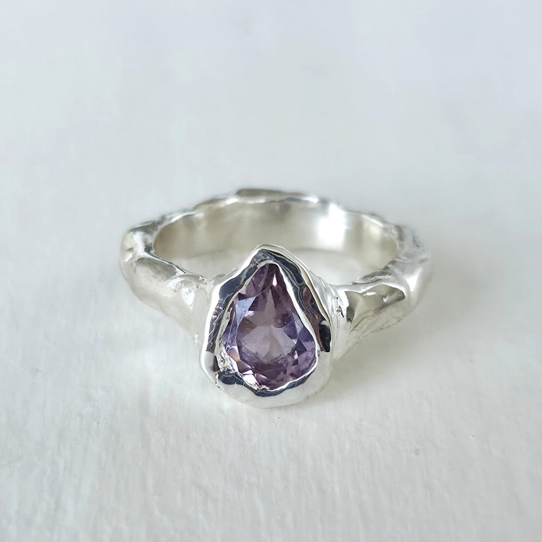 Anillo de plata estilo rústico