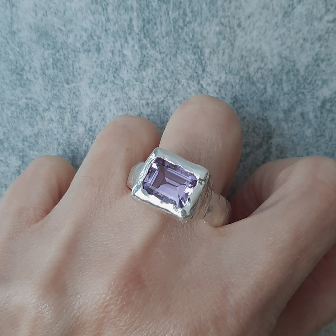 anillo de plata 950 macizo con piedra natural biselada