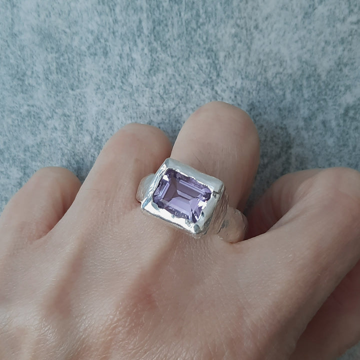 anillo de plata 950 macizo con piedra natural biselada