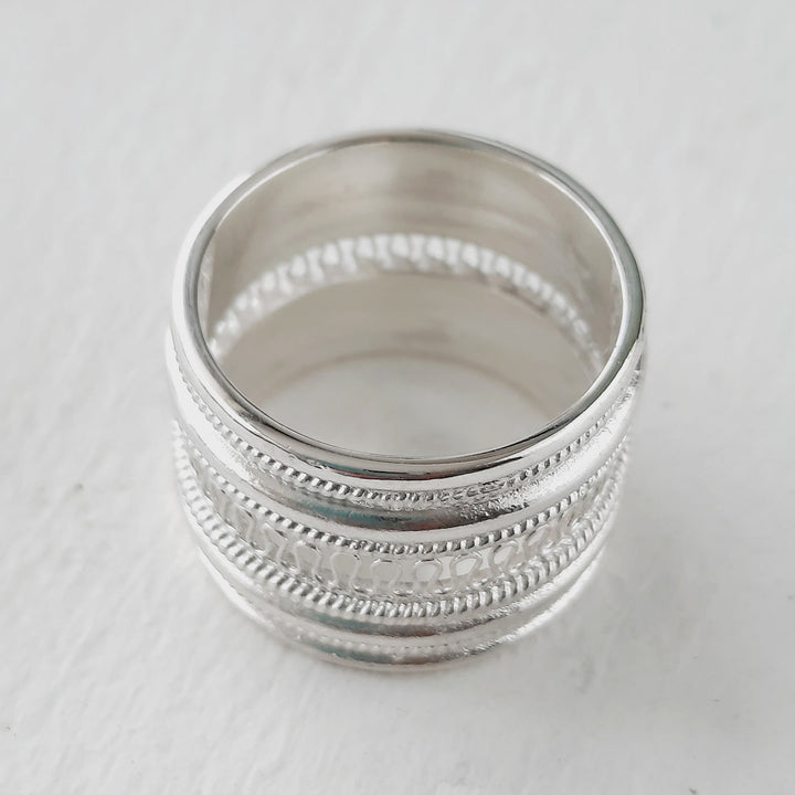 Anillo de plata ancho para mujer