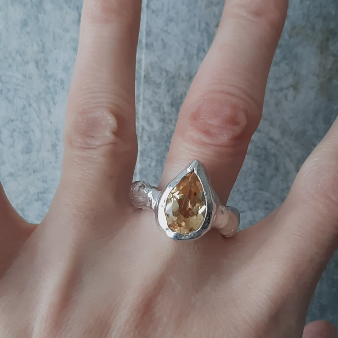 Anillo de plata 950 rústico con citrino natural para mujer