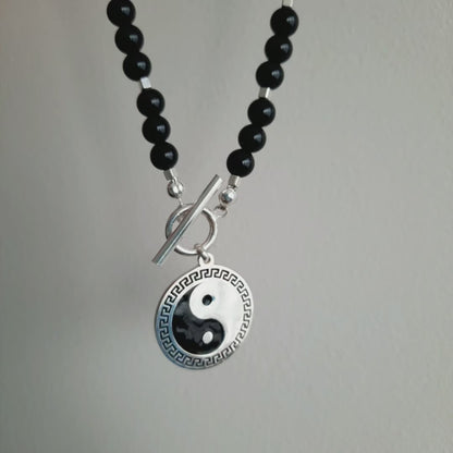 Collar y colgante de plata ying yang