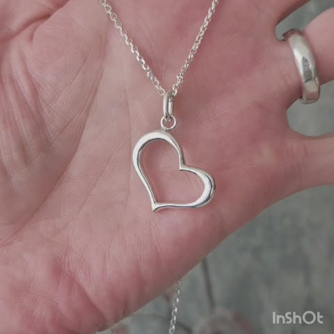 Colgante de plata en forma de corazón