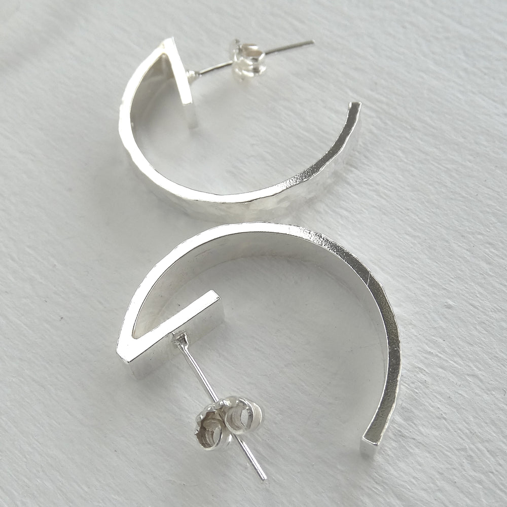 aros de plata mujer tipo argollas estilo rústico
